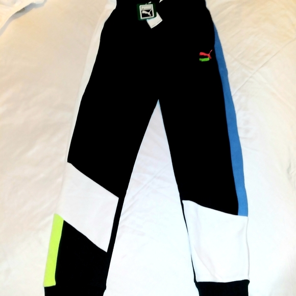 Puma Boys Youth 2pc Jogger Bottoms & Tee Set - Large - Picture 3 of 4